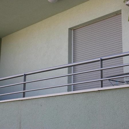 Appartement Toni à Omiš Extérieur photo