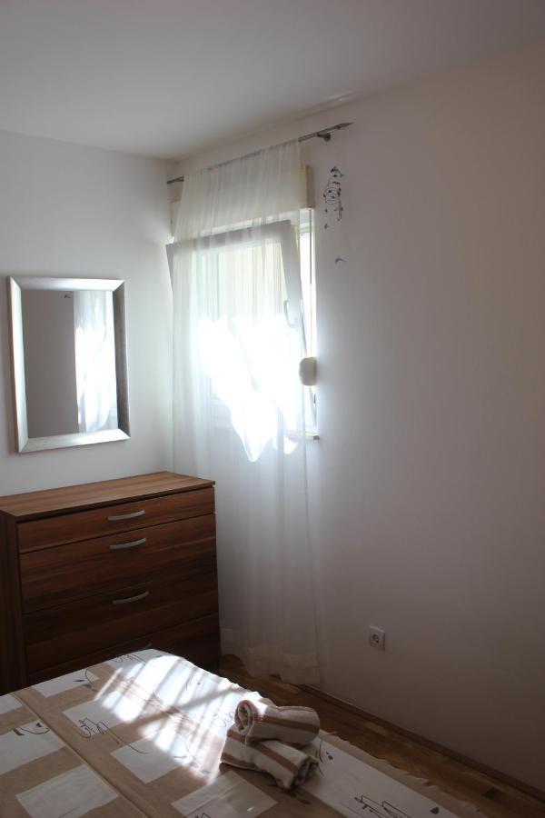 Appartement Toni à Omiš Extérieur photo