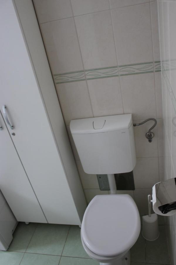 Appartement Toni à Omiš Extérieur photo